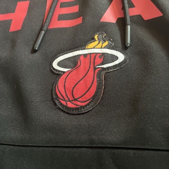 Miami Heat Logo Pullover Hoodie NBA Men's Soft Long Sleeve Size XXL New - Picture 4 of 6